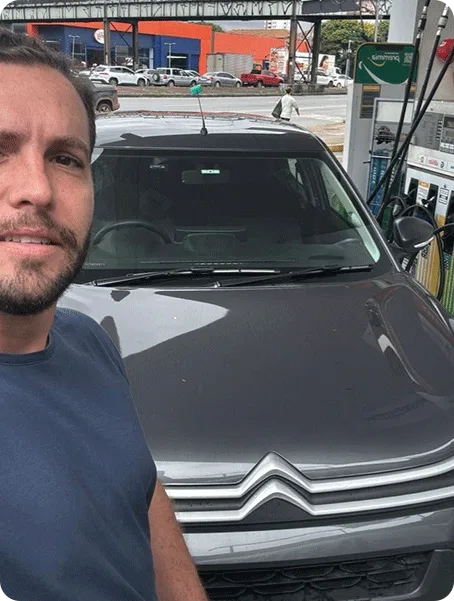 Cliente Signbox com o carro por assinatura